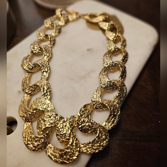 Vintage chunky textured chain gold necklace - Picture 3 of 8